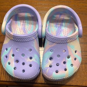Toddler crocs c4